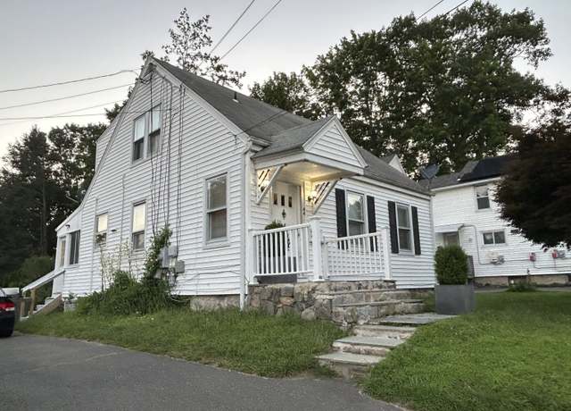 Property at 44 Starr Ave, Danbury, CT 06811, 2 beds, 2 baths