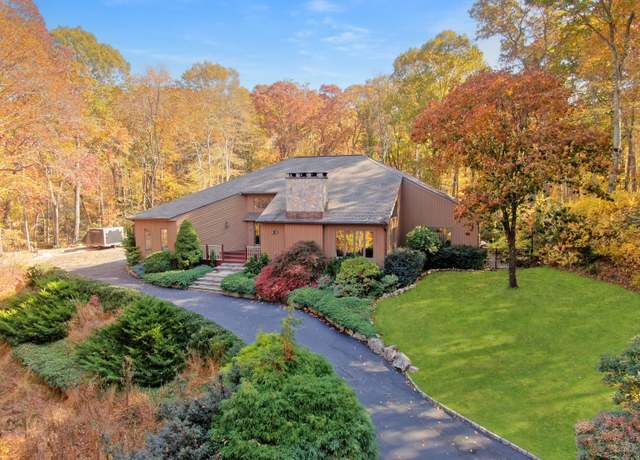 Property at 5 Walker Ln, Weston, CT 06883, 4 beds, 3.5 baths