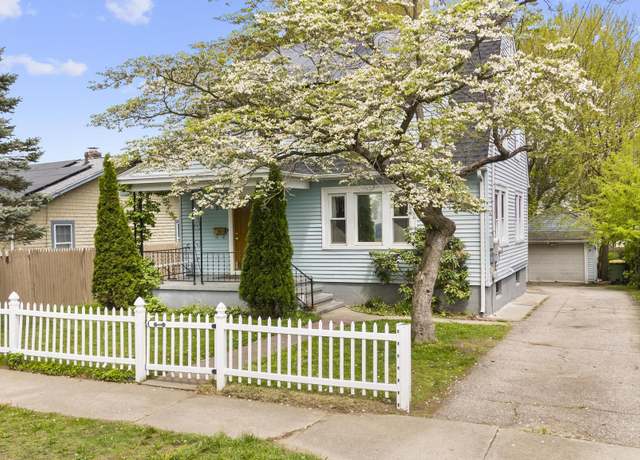 Property at 57 Lockhart Ave, Waterbury, CT 06705, 3 beds, 2 baths