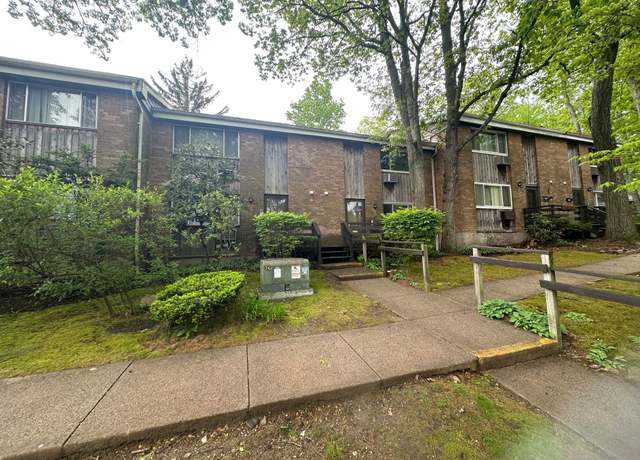 Property at 200 Woodmont Ave Apt 100, Bridgeport, CT 06606, 3 beds, 1.5 baths