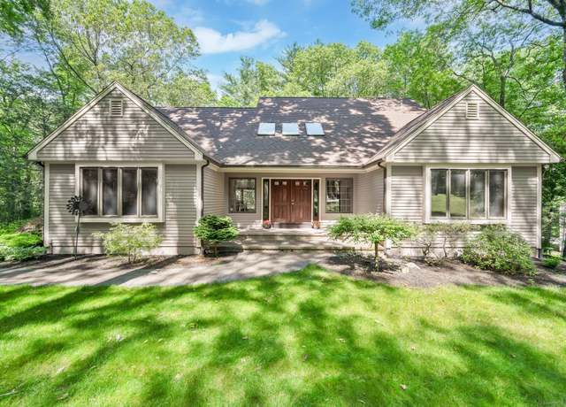 Property at 54 High Gate Dr, Avon, CT 06001, 4 beds, 3 baths