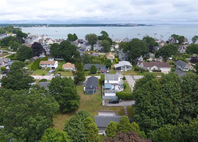 Property at 5 Fuller Ct, East Lyme, CT 06357, 2 beds, 1 bath