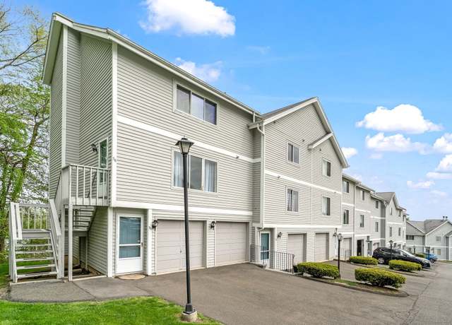 Property at 151 Shelter Rock Rd #35, Danbury, CT 06810, 1 bed, 1 bath