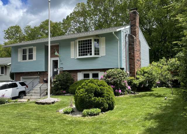 Property at 322 Beth Ln, Waterbury, CT 06705, 3 beds, 1.5 baths