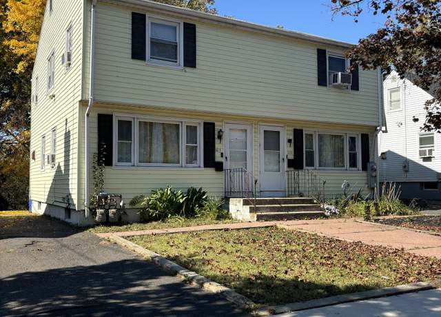 Property at 103 Hillcrest Ave #103, West Hartford, CT 06110, 3 beds, 1.5 baths