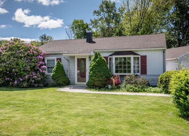 Property at 7 Cheryl Ave, Wallingford, CT 06492, 2 beds, 1 bath