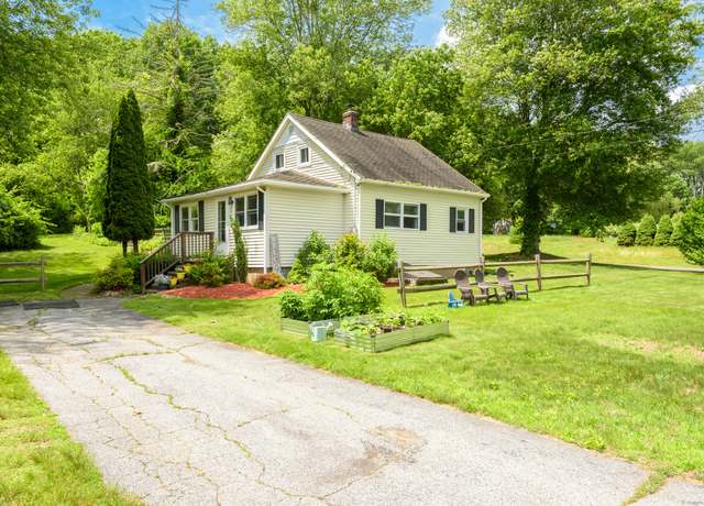 Property at 330 Chestnut Hill Rd, Colchester, CT 06415, 2 beds, 1 bath
