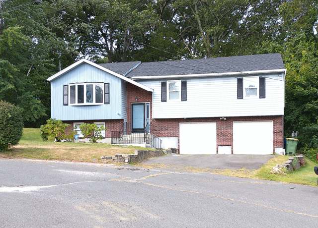 Property at 40 Kenneth Cir, Waterbury, CT 06710, 4 beds, 2.5 baths