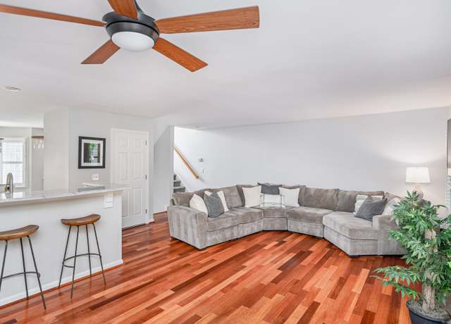 Property at 2006 Hancock Dr #2006, Danbury, CT 06811, 2 beds, 2.5 baths