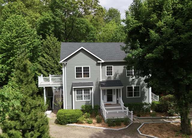 Property at 1470 Sylvan Ave, Trumbull, CT 06611, 4 beds, 2.5 baths