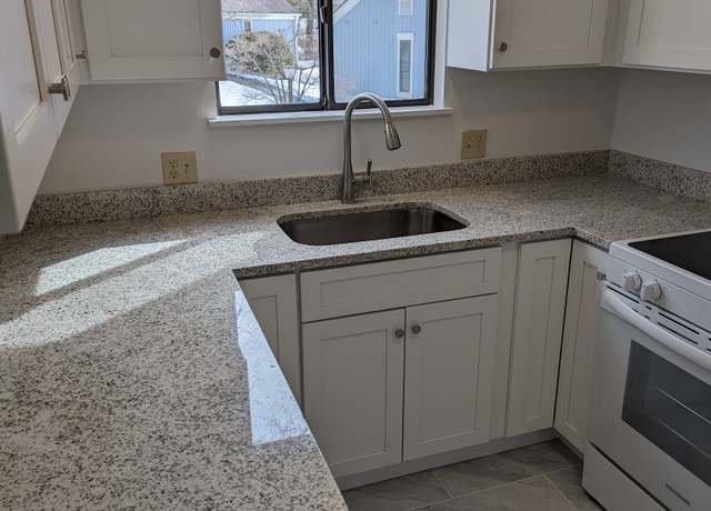 Property at 953 Heritage Vlg Unit A, Southbury, CT 06488, 1 bed, 1 bath