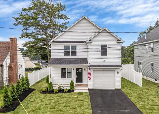 Property at 77 Oliver St, Bridgeport, CT 06606, 4 beds, 2.5 baths