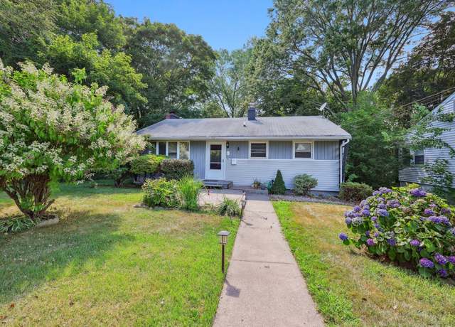 Property at 2 Horsley Ave, New Haven, CT 06512, 2 beds, 1 bath