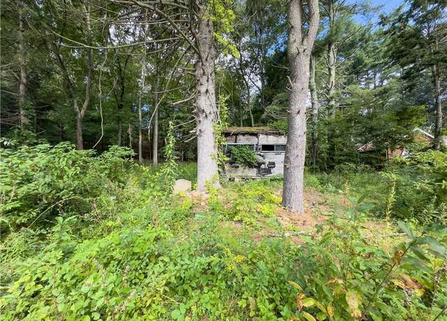 Property at 19 N Shore Rd, Voluntown, CT 06384