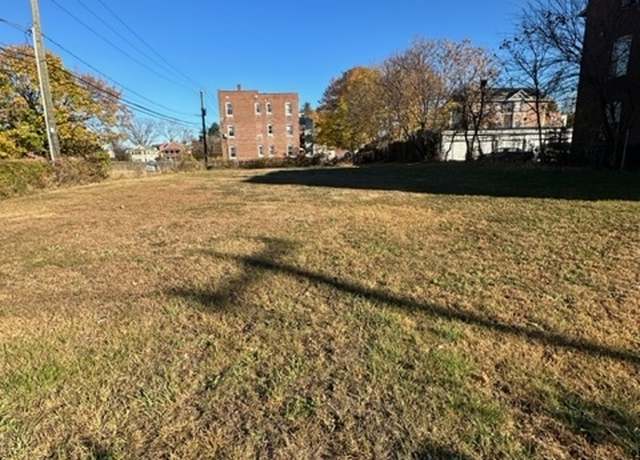 Property at 195 Oak St, New Britain, CT 06051