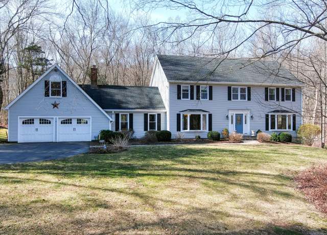 Property at 4 Cobblers Mill Rd, Newtown, CT 06482, 4 beds, 3.5 baths
