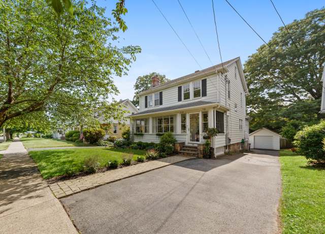 Property at 40 Saint George Ave, Stamford, CT 06905, 4 beds, 2 baths