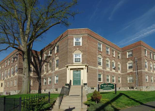 Property at 2811 Fairfield Ave #1, Bridgeport, CT 06605, 1 bed, 1 bath