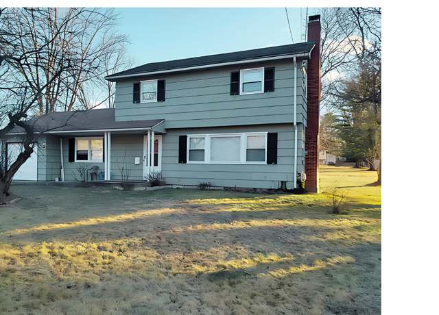 Property at 21 Carpenter Ln, Bloomfield, CT 06002, 3 beds, 2.5 baths