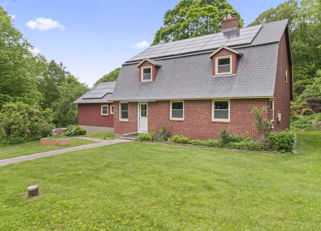 Property at 405 Chestnut Tree Hill Rd, Oxford, CT 06478, 5 beds, 3.5 baths