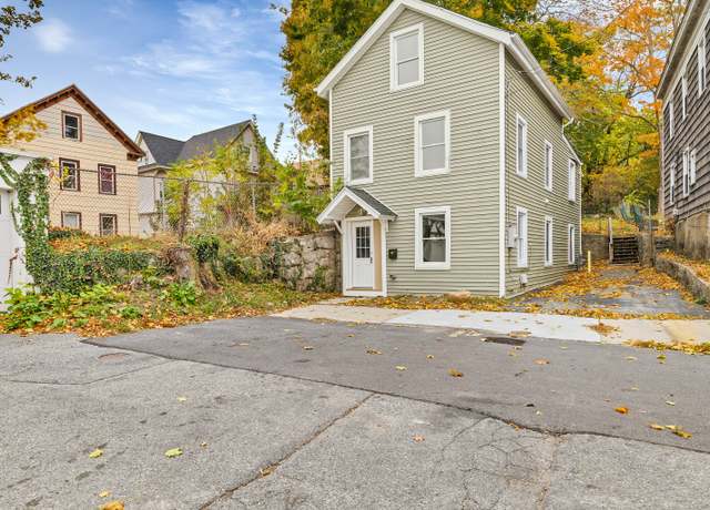Property at 33 Hope St, New London, CT 06320, 3 beds, 2.5 baths