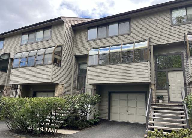 Property at 2539 Bedford St Unit 36B, Stamford, CT 06905, 2 beds, 3 baths