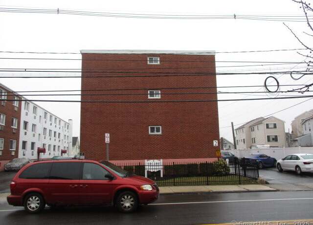 Property at 4 Van Zant St Unit A2, Norwalk, CT 06855, 1 bed, 1 bath