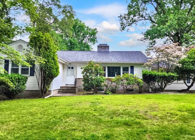 Property at 182 Turner Rd, Stamford, CT 06905, 3 beds, 2 baths