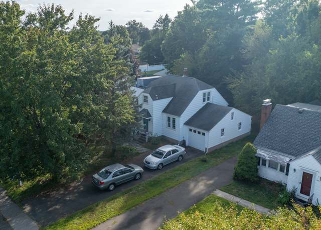 Property at 563 Main St, Cromwell, CT 06416, 2 beds, 1 bath