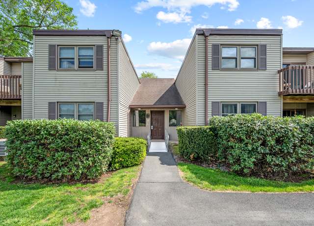 Property at 1402 Twin Circle Dr #1402, South Windsor, CT 06074, 2 beds, 2 baths
