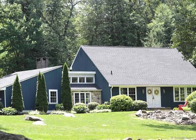 Property at 100 High Ridge Rd, Avon, CT 06001, 4 beds, 2.5 baths