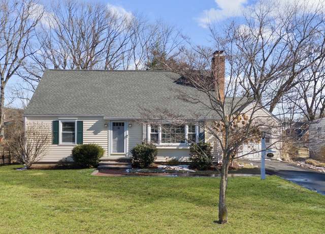 Property at 1799 Jennings Rd, Fairfield, CT 06824, 4 beds, 1.5 baths