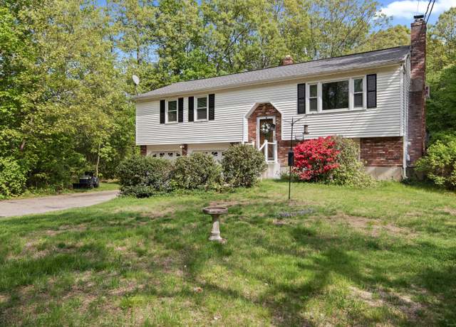 Property at 18 Doyle Rd, Montville, CT 06370, 3 beds, 2 baths