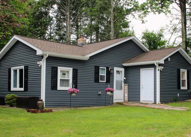 Property at 63 Bailey St, Brooklyn, CT 06234, 3 beds, 1 bath