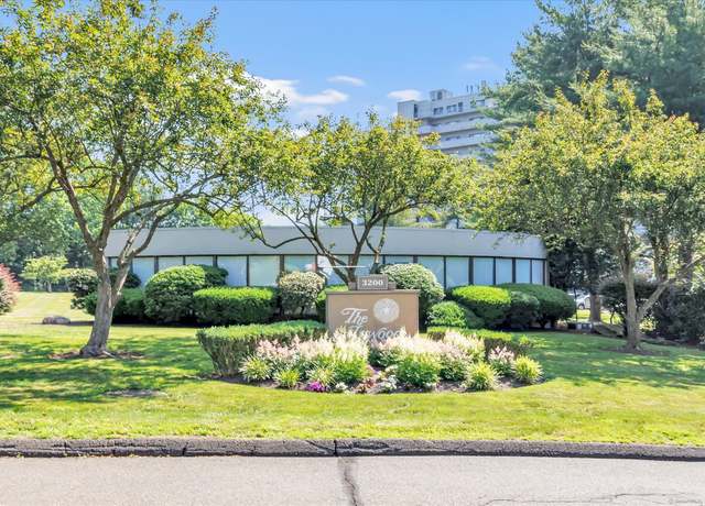 Property at 3200 Park Ave Unit 6F1, Bridgeport, CT 06604, 3 beds, 2.5 baths