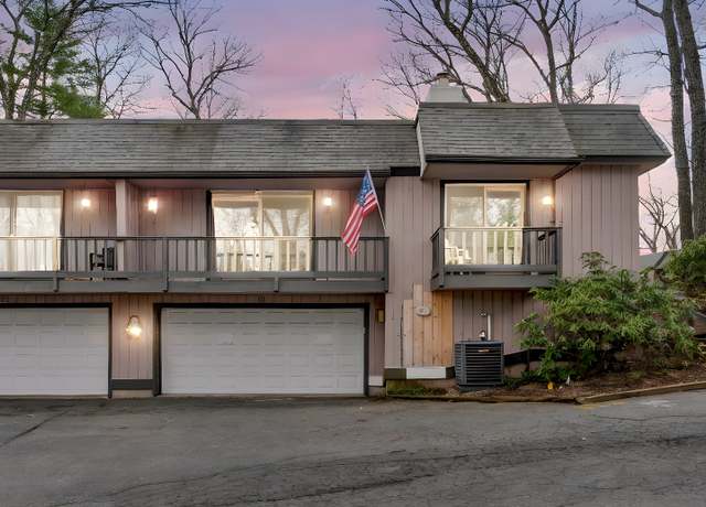 Property at 48 Coach Dr #48, Southington, CT 06489, 3 beds, 2 baths