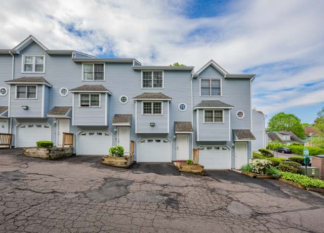 Property at 718 Broad St Unit 7B, Meriden, CT 06450, 2 beds, 1.5 baths