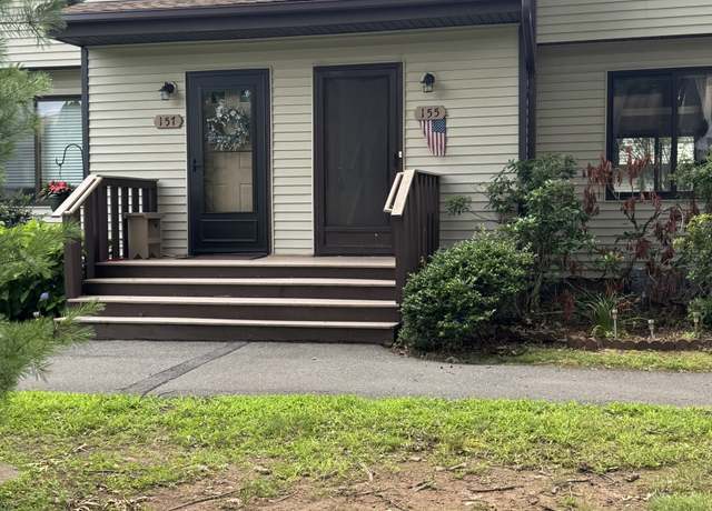 Property at 155 Cottonwood Rd #155, Newington, CT 06051, 3 beds, 1.5 baths