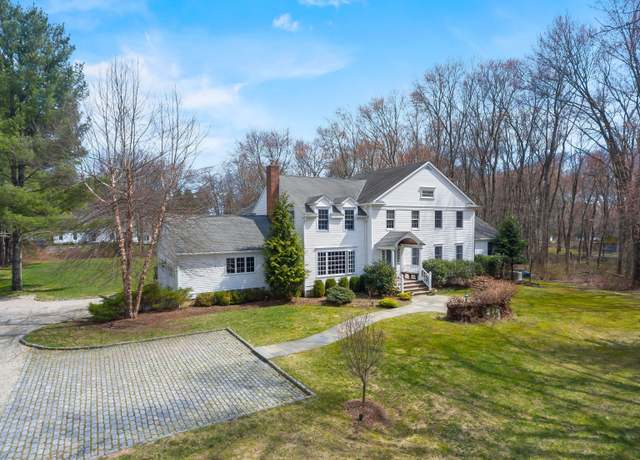 Property at 410 Redding Rd, Fairfield, CT 06824, 5 beds, 4 baths