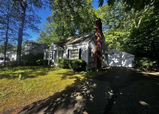 Property at 99 Essex St, Manchester, CT 06040, 3 beds, 1.5 baths