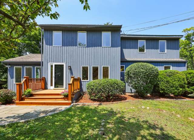 Property at 15 Grumman Ave, Norwalk, CT 06851, 3 beds, 2.5 baths