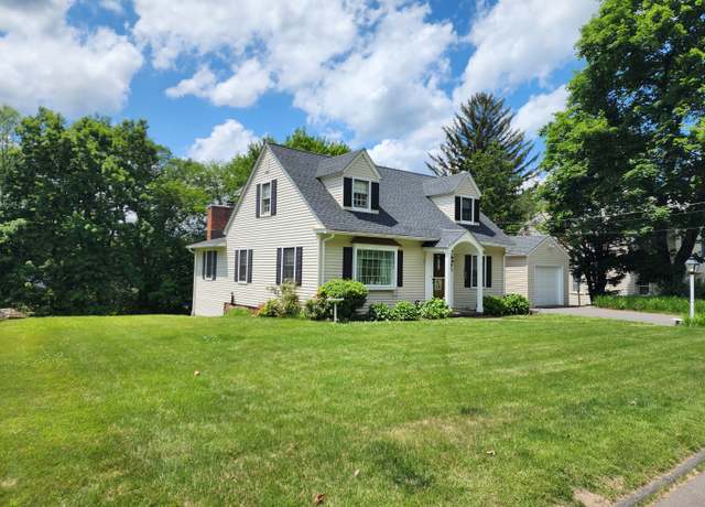 Property at 124 Pilgrim Rd, Bristol, CT 06010, 2 beds, 1.5 baths
