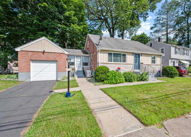 Property at 82 4th St, Meriden, CT 06451, 3 beds, 1 bath