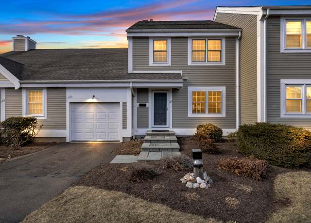 Property at 123 Legend Hill Rd #123, Madison, CT 06443, 2 beds, 2.5 baths