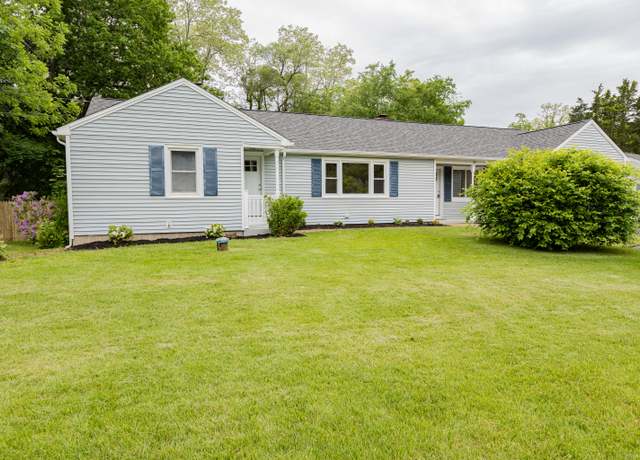 Property at 38 Dinwoodie Dr, North Branford, CT 06471, 3 beds, 1 bath