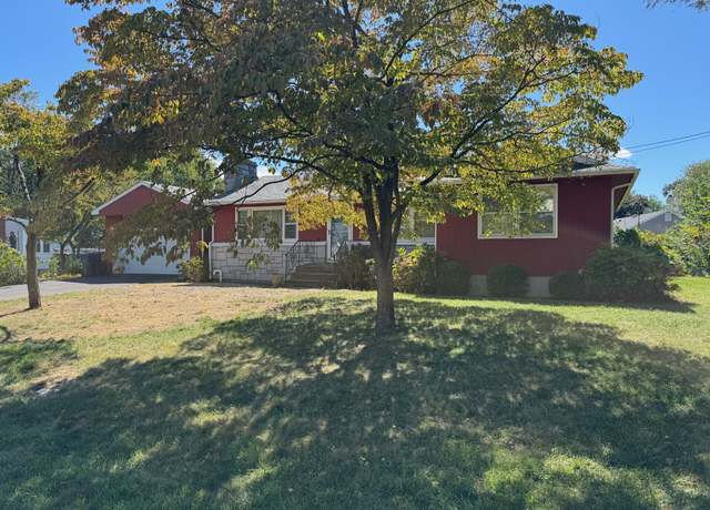 Property at 34 Leonard Pl, Trumbull, CT 06611, 3 beds, 1 bath