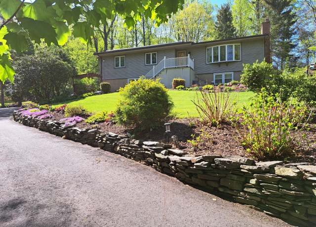 Property at 2780 Meriden Waterbury Tp Tpke, Southington, CT 06489, 3 beds, 1 bath