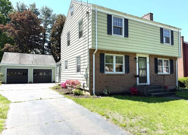 Property at 186 Wells St, Manchester, CT 06040, 3 beds, 1.5 baths