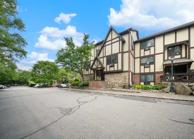 Property at 50 Aiken St Apt 463, Norwalk, CT 06851, 1 bed, 1 bath