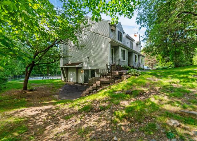Property at 20 E Pembroke Rd #55, Danbury, CT 06811, 1 bed, 1 bath